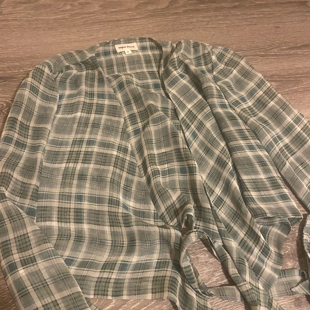Superdown wrap top - Picture 4 of 4